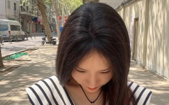 张根硕霸气湿吻允儿